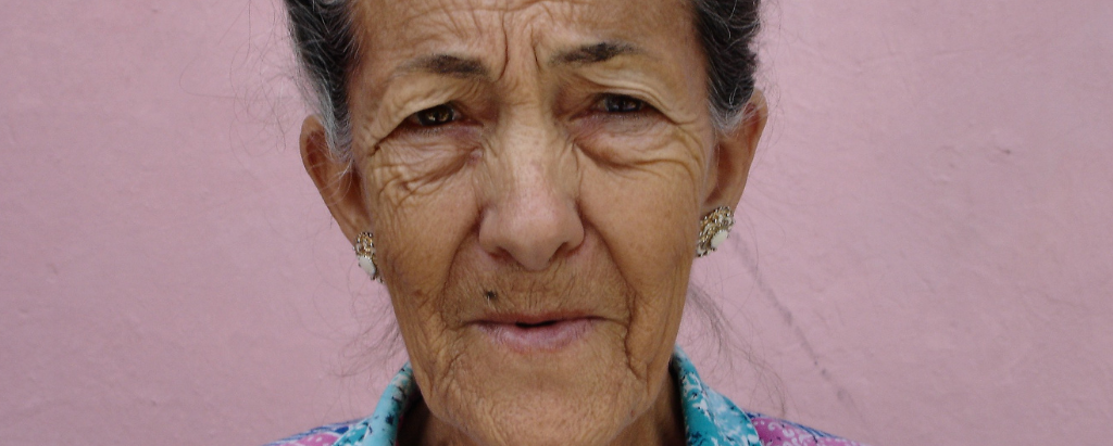 Dlaczego i u kogo powstają zmarszczki palacza?